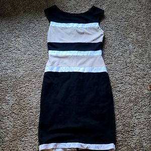 White house Black market dress size 6